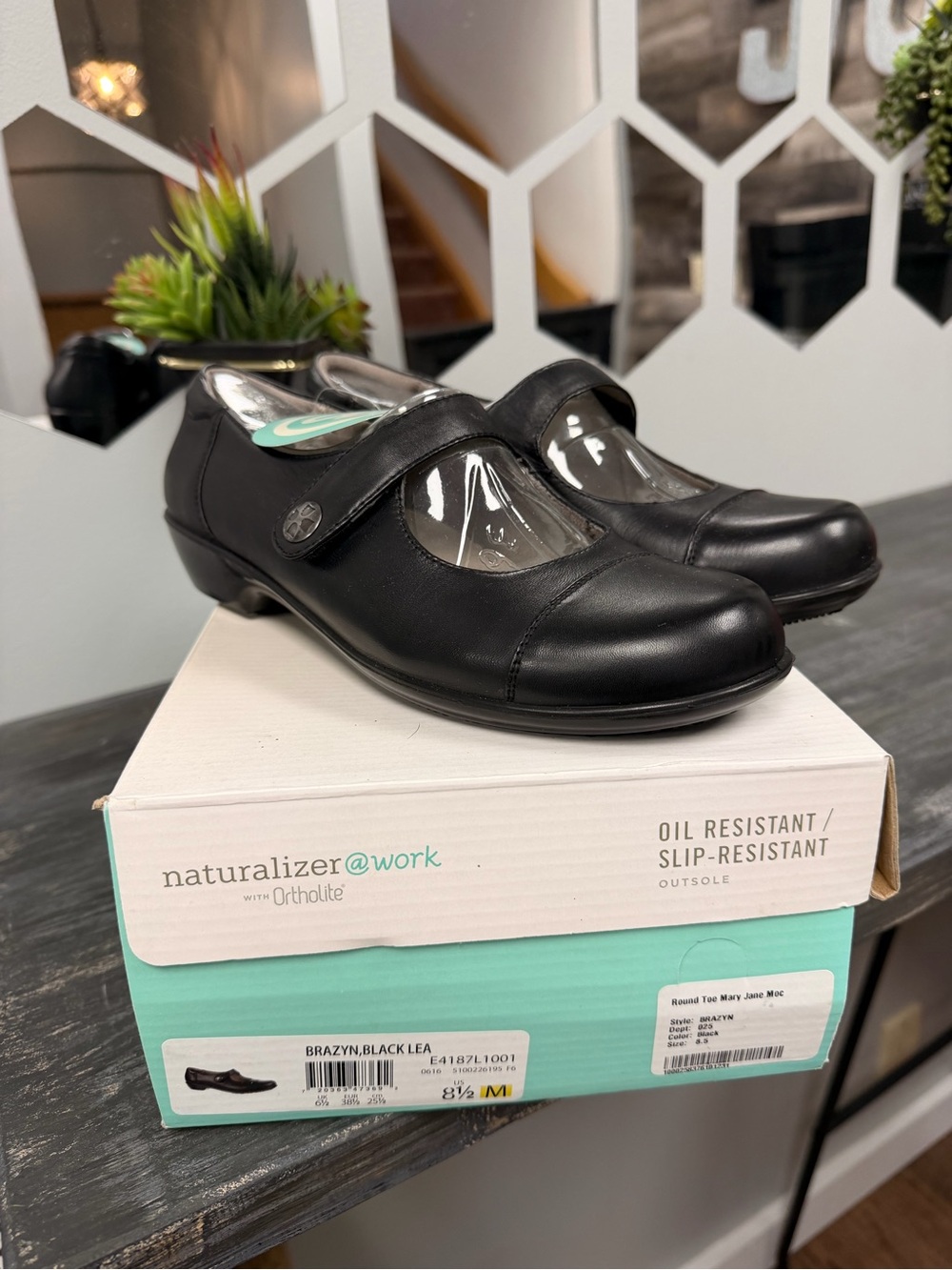 Naturalizer @ Work Brazyn Black Leather Mary Jane Shoes 8.5 Slip Resistant NIB